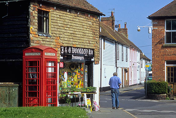 ENG: South East Region, Kent, Romney Marsh, The South Marsh, Dungeness, An ironmonger (hardware store) and red phone box at the center of the village [Ask for #256.481.]