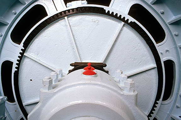 ENG: Cornwall , Cornwall AONB, Penwith Peninsula, Geevor Tin Mine. Steam engine, early 20th c.,  used as a backup for water wheel power [Ask for #268.198.]